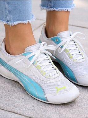 Puma tennis shoes white teal blue neon Puma Logo thin sole lace up SZ 6.5 track